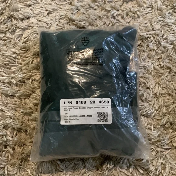 Yitty Cozy Fleece Everyday Cropped Hoodie - Dime in Pine - Picture 3 of 4